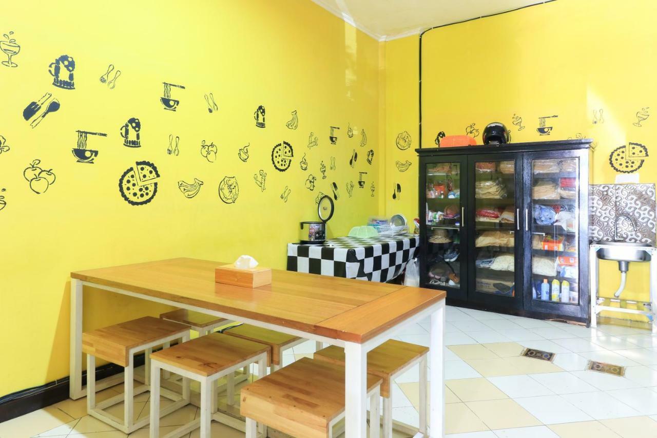 Raja Rani Hostel Denpasar Extérieur photo